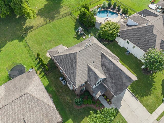 2204 Chantry Place Ln, Thompsons Station, TN 37179