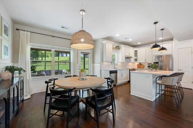 2204 Chantry Place Ln, Thompsons Station, TN 37179