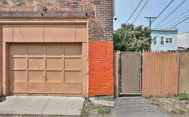 306 3rd Street, Troy, NY 12180