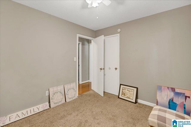 2048 WHITE POST ROAD, Hueytown, AL 35023