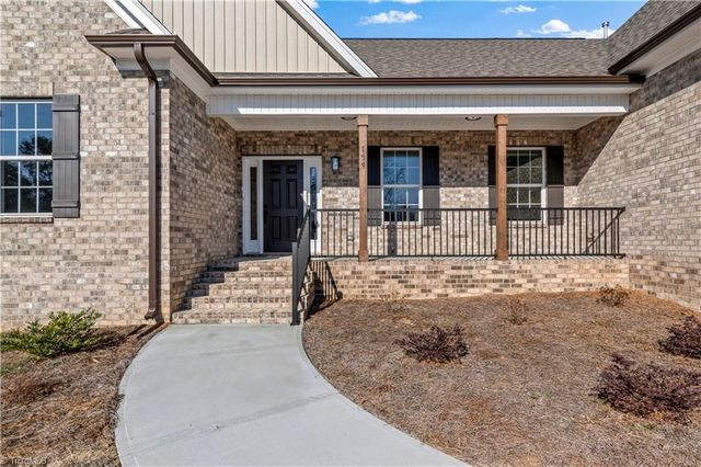 159 Wynnfall Drive, Lexington, NC 27295