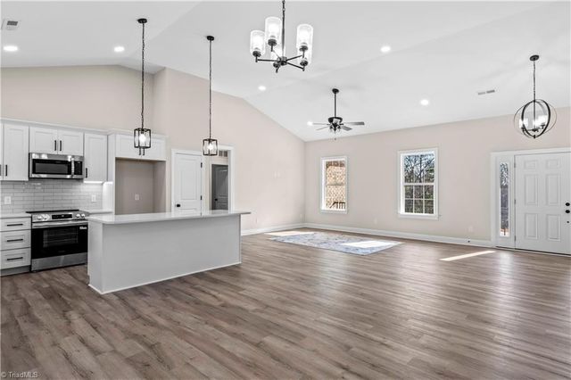 159 Wynnfall Drive, Lexington, NC 27295