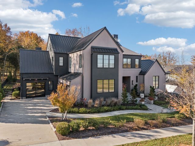 7709 Strait Trl, College Grove, TN 37046