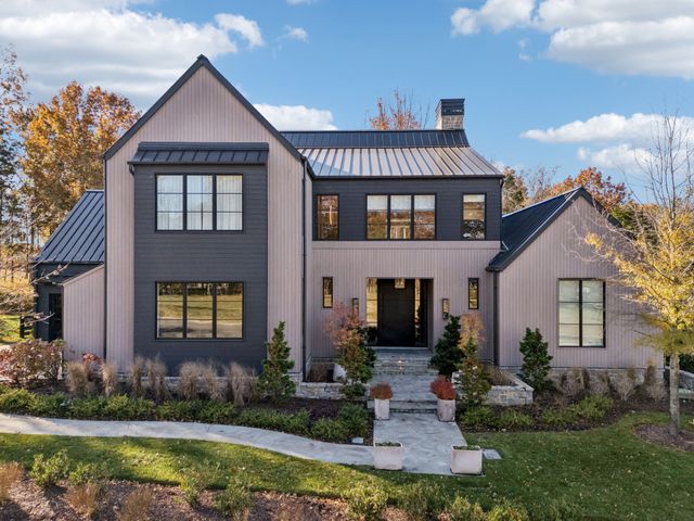 7709 Strait Trl, College Grove, TN 37046