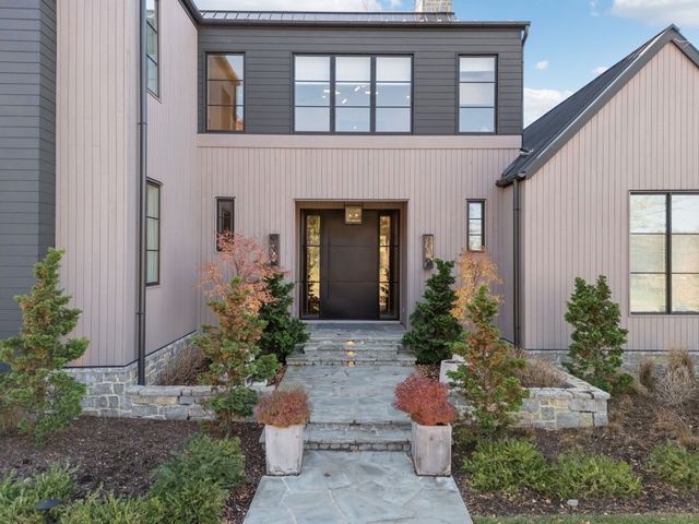 7709 Strait Trl, College Grove, TN 37046