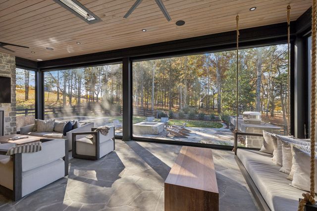 7709 Strait Trl, College Grove, TN 37046