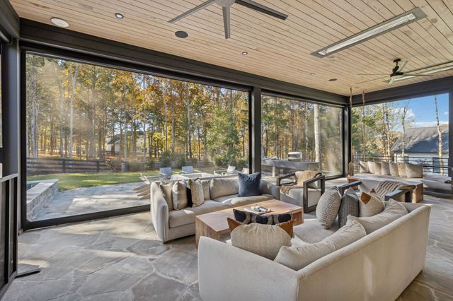 7709 Strait Trl, College Grove, TN 37046