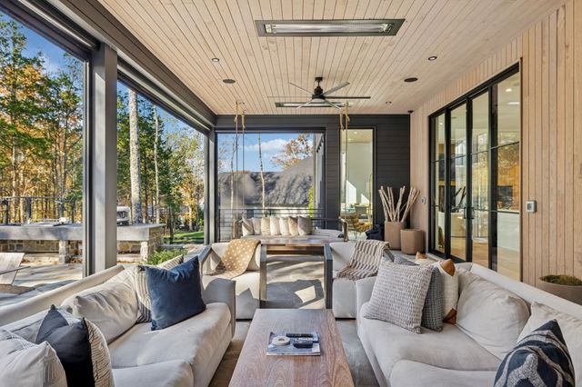 7709 Strait Trl, College Grove, TN 37046