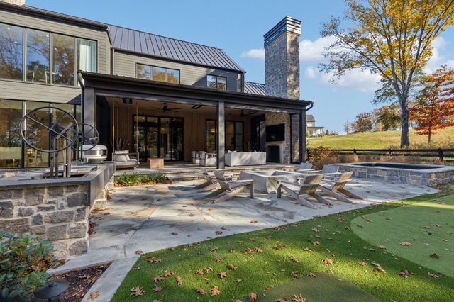 7709 Strait Trl, College Grove, TN 37046