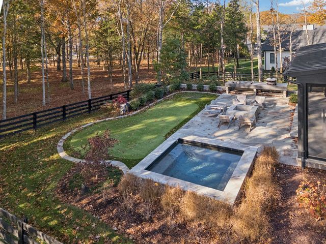 7709 Strait Trl, College Grove, TN 37046