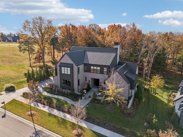 7709 Strait Trl, College Grove, TN 37046