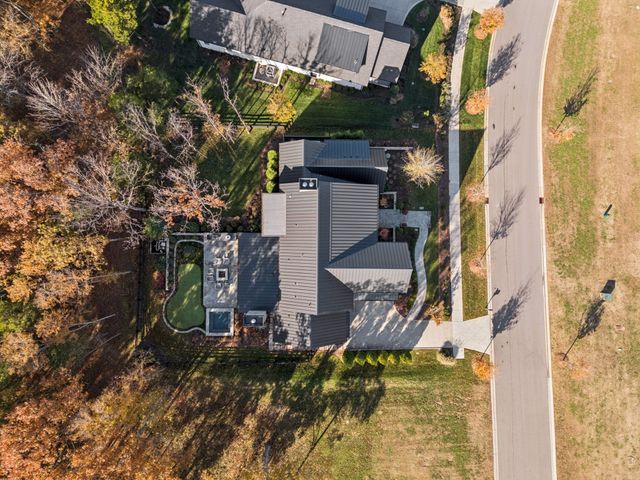 7709 Strait Trl, College Grove, TN 37046