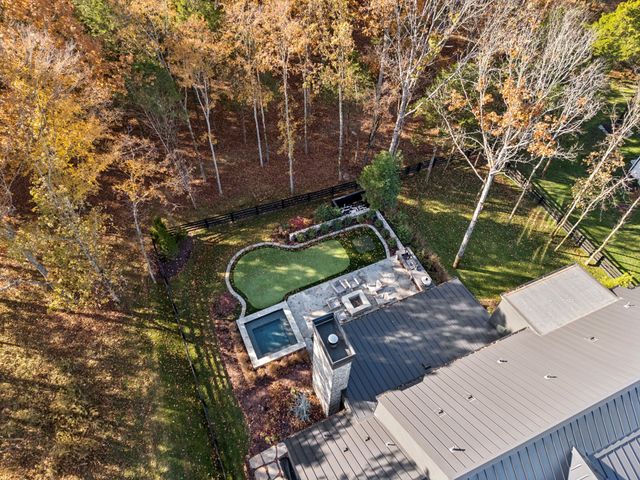 7709 Strait Trl, College Grove, TN 37046