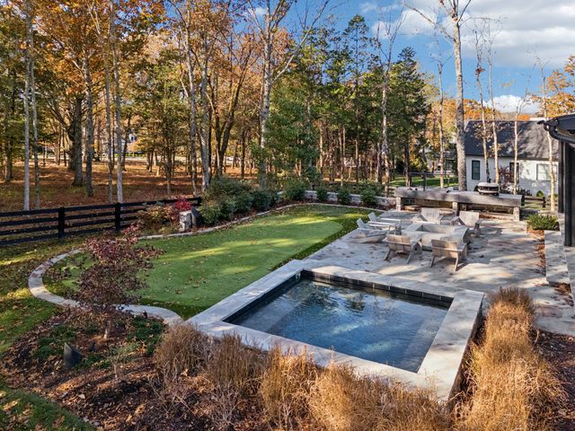 7709 Strait Trl, College Grove, TN 37046