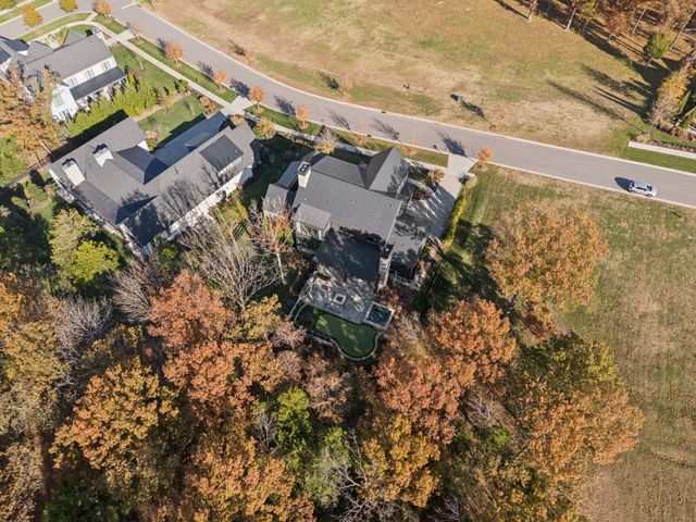 7709 Strait Trl, College Grove, TN 37046