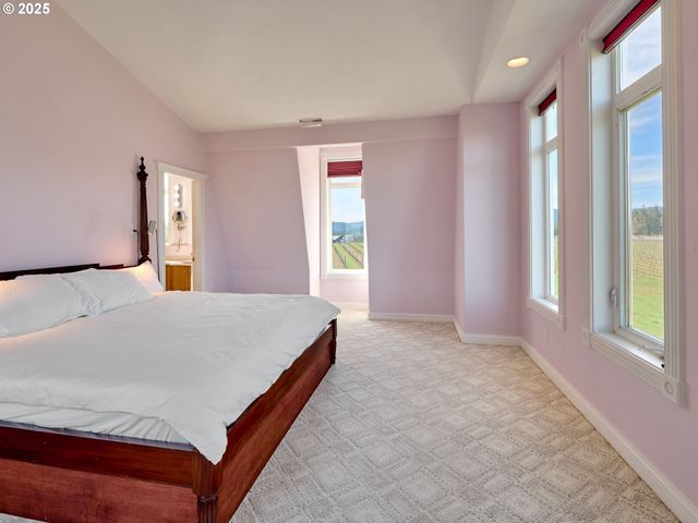 17489 HWY 22 HWY DALLAS OR, Dallas, OR 97338