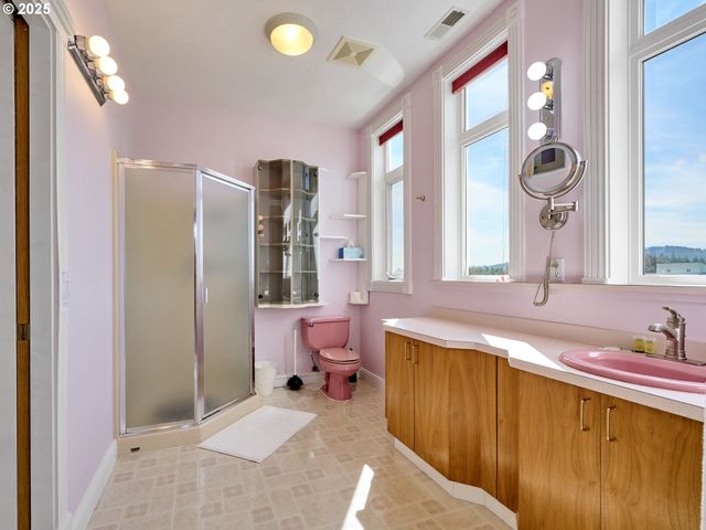 17489 HWY 22 HWY DALLAS OR, Dallas, OR 97338