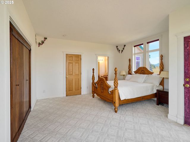 17489 HWY 22 HWY DALLAS OR, Dallas, OR 97338