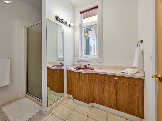 17489 HWY 22 HWY DALLAS OR, Dallas, OR 97338