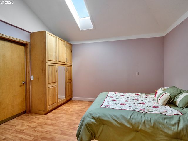 17489 HWY 22 HWY DALLAS OR, Dallas, OR 97338