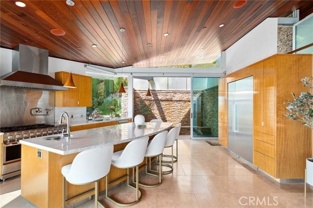 856 Diamond, Laguna Beach, CA 92651