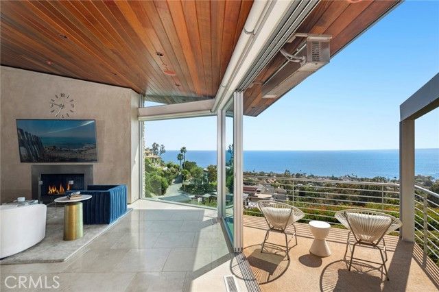 856 Diamond, Laguna Beach, CA 92651