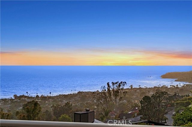 856 Diamond, Laguna Beach, CA 92651