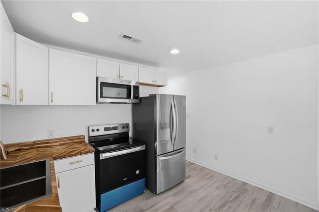 109 Crocker ST, Suffolk, VA 23434