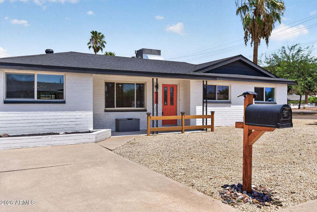 1142 E El Camino Drive, Phoenix, AZ 85020 — exterior