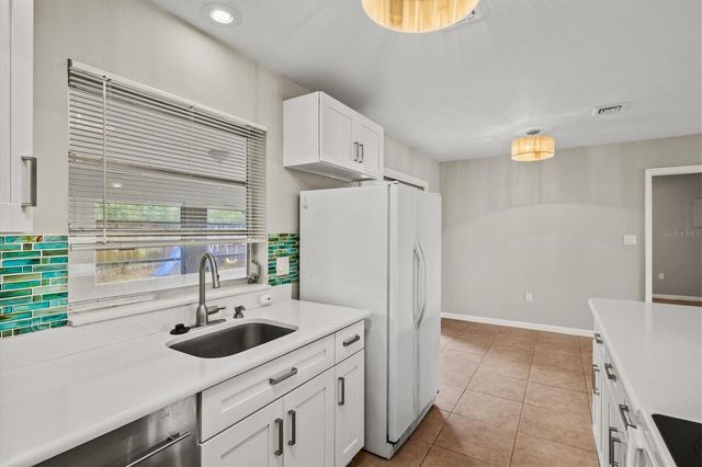 324 GRANADA BOULEVARD, North Port, FL 34287