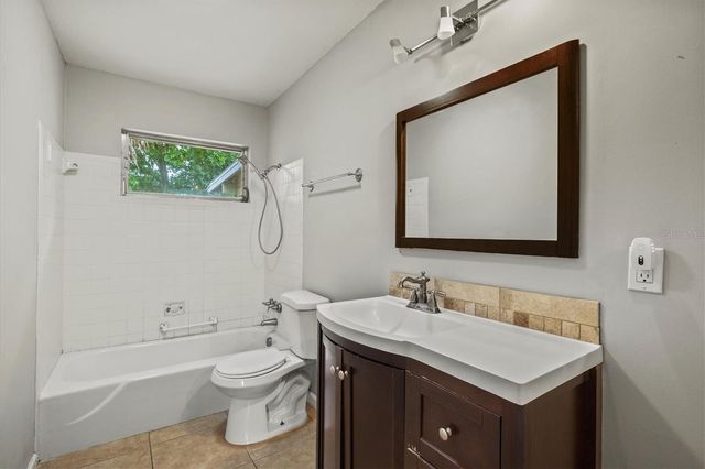 324 GRANADA BOULEVARD, North Port, FL 34287