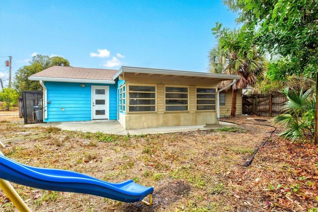 324 GRANADA BOULEVARD, North Port, FL 34287