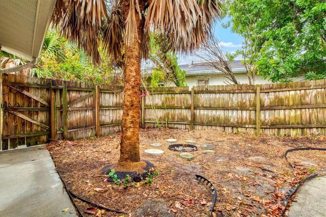 324 GRANADA BOULEVARD, North Port, FL 34287