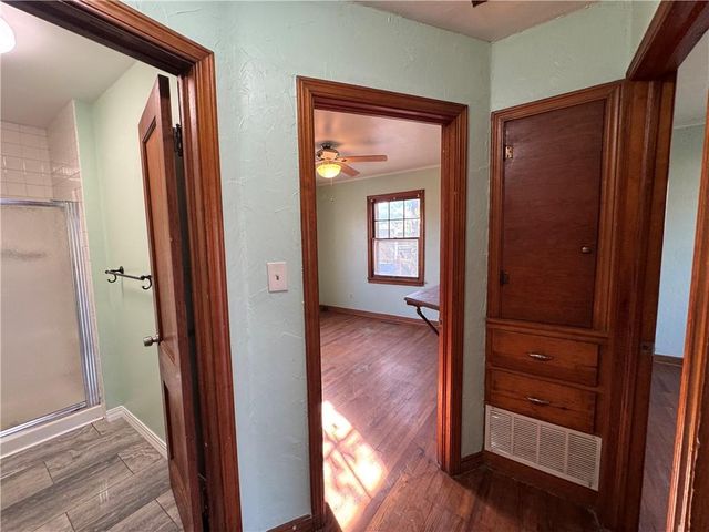 105 W Billings Street, Pittsburg, KS 66762