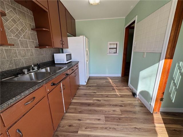 105 W Billings Street, Pittsburg, KS 66762