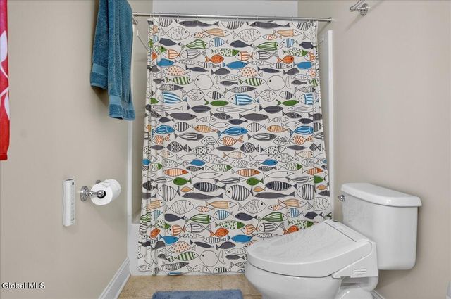 76 Waverly Circle, Colonie, NY 12189