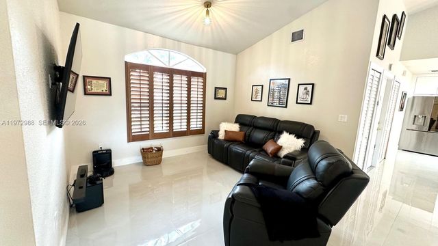 1771 NW 17th St, Homestead, FL 33030