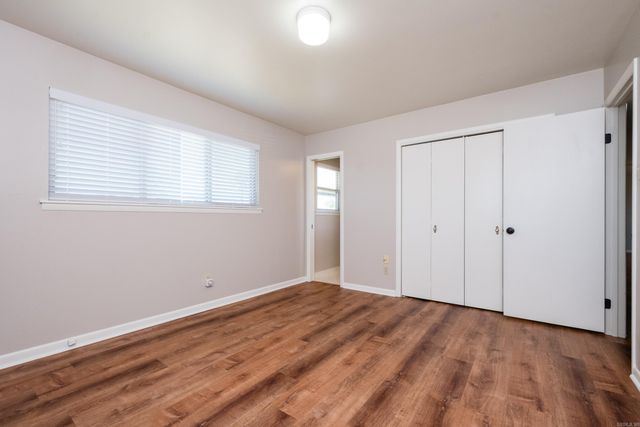 28 Walnut Valley Drive, Little Rock, AR 72211