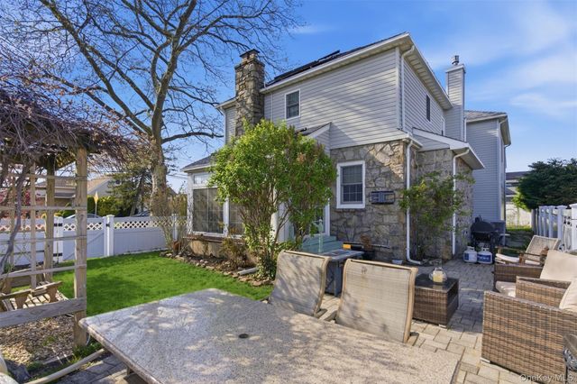 2185 Howard Place, Bellmore, NY 11710