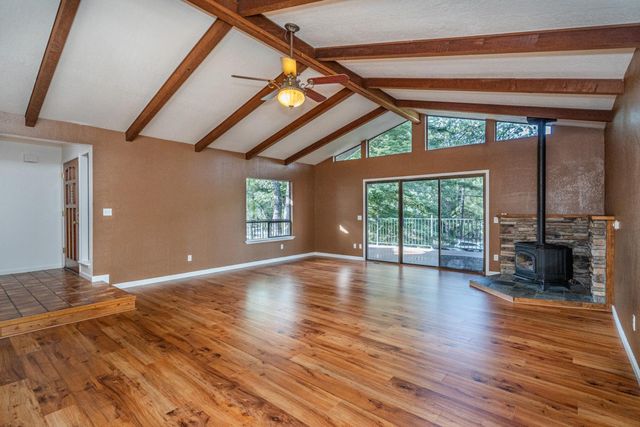 19501 Chaparral Cir, Penn Valley, CA 95946