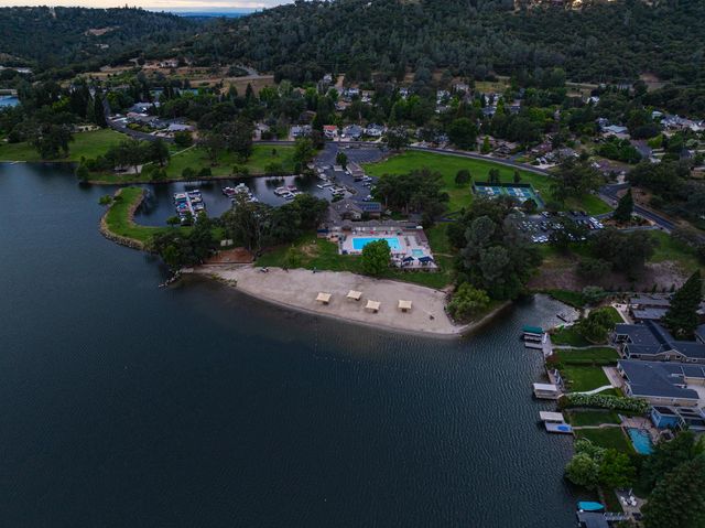 19501 Chaparral Cir, Penn Valley, CA 95946
