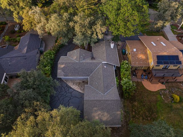 19501 Chaparral Cir, Penn Valley, CA 95946