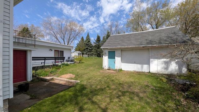 1108 MAIN STREET, Kellnersville, WI 54247