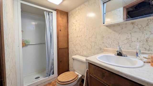 1108 MAIN STREET, Kellnersville, WI 54247