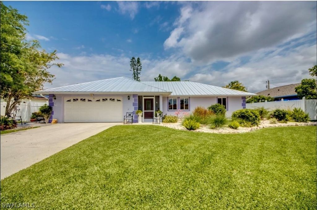 539 W Archer PKWY, Cape Coral, FL 33904