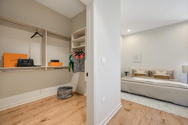 11 W Prospect Avenue 218, Mount Prospect, IL 60056