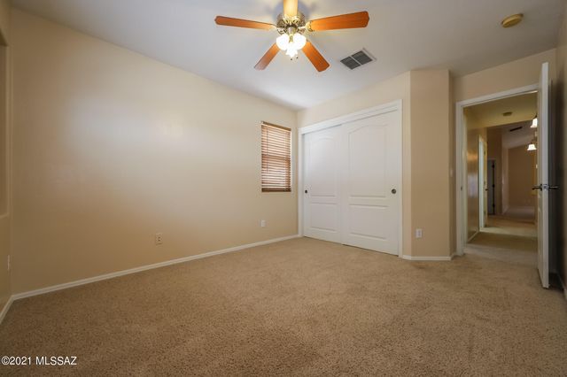 10489 E Bonpland Willow Drive, Tucson, AZ 85747