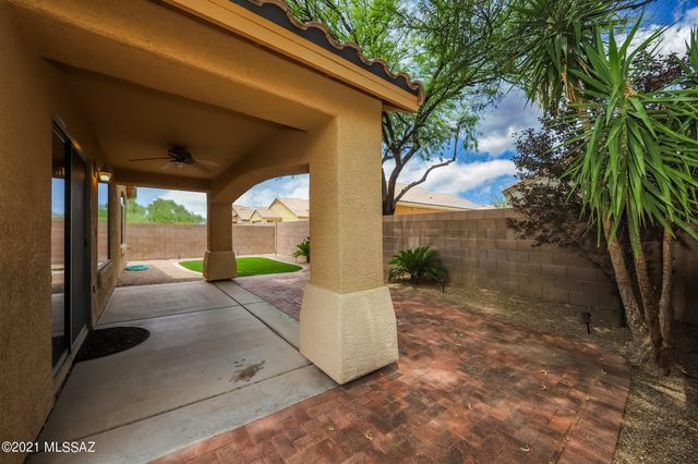 10489 E Bonpland Willow Drive, Tucson, AZ 85747