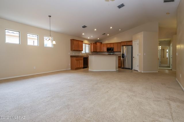 10489 E Bonpland Willow Drive, Tucson, AZ 85747