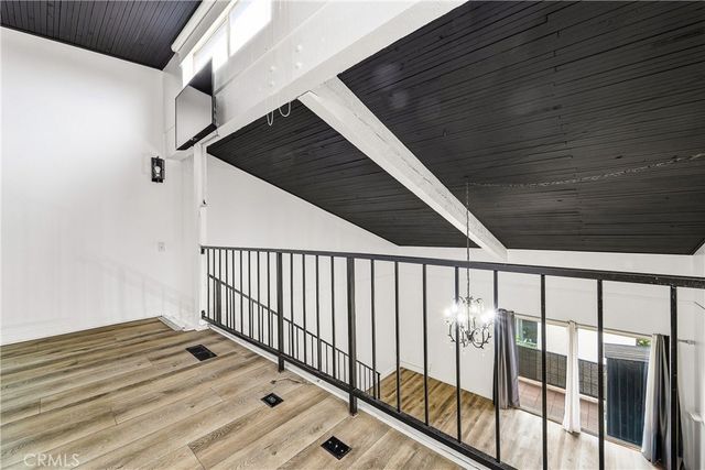 5460 White Oak F303, Encino, CA 91316